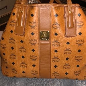 MCM Reversable Medium Tote Bag